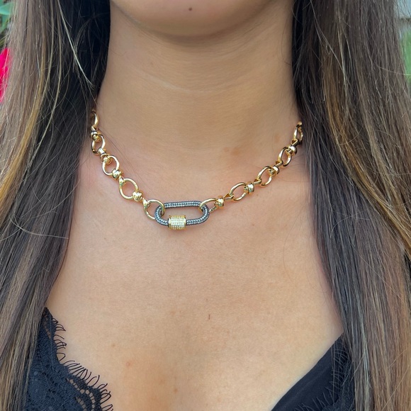 Dahlia Carabiner Necklace - Picture 5 of 13